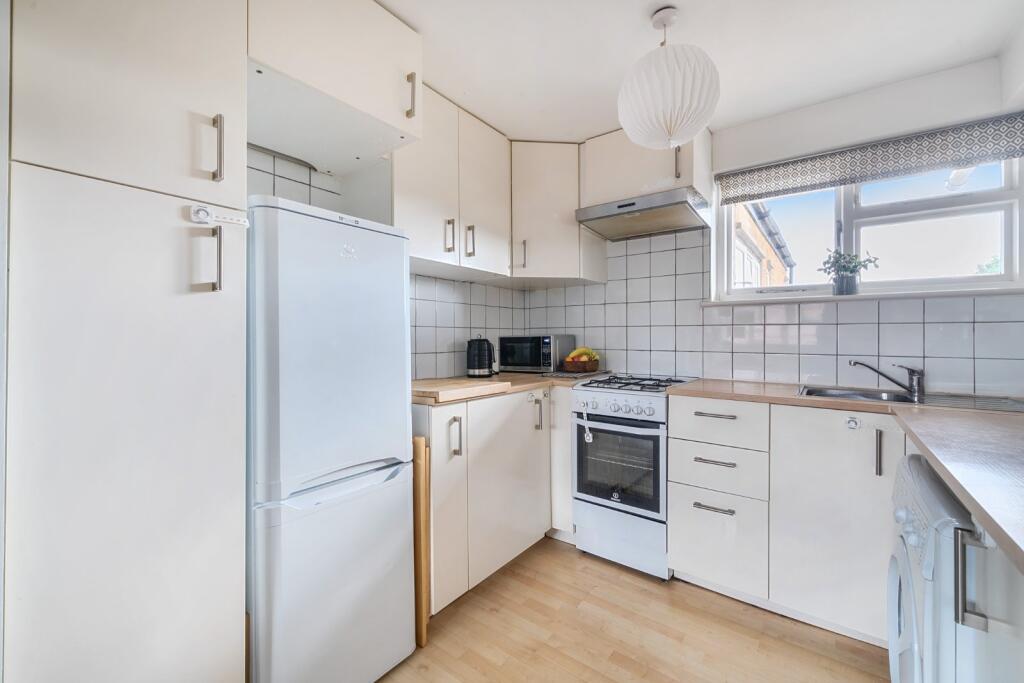 Downton Avenue, Streatham Hill, London, SW2 photo 4