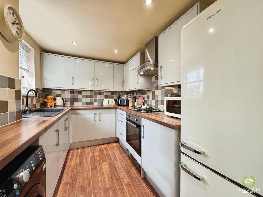 House in Pendle, Reedley Hallows - More