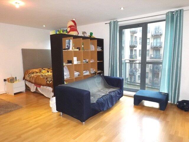 Apartment in Sheffield, South Yorkshire - View 3