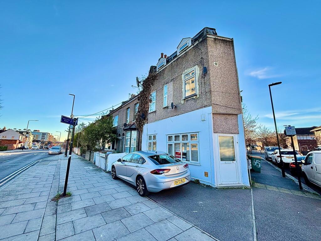 Main image of property: Woodford Road, London, E7 0DJ