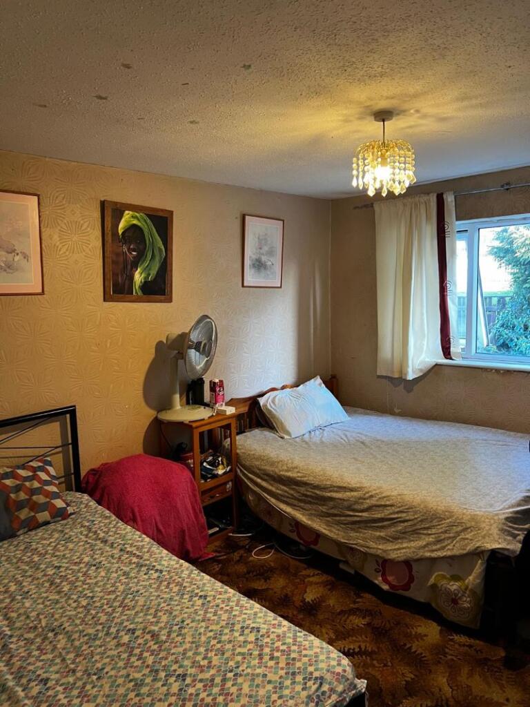 House in Nottingham - View 5