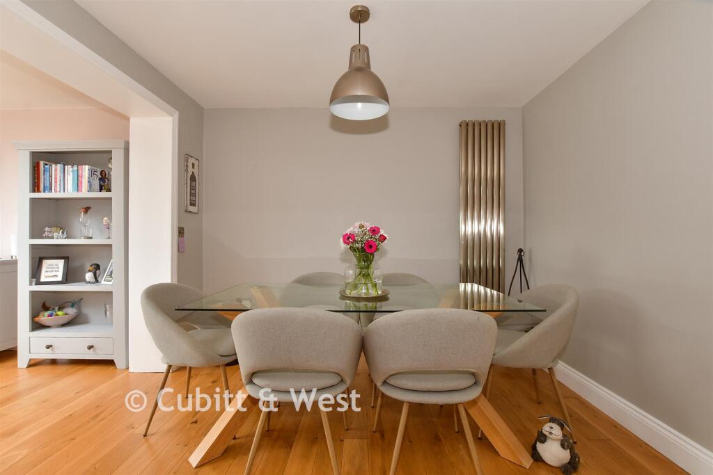 House in Horsham, Ashington - View 4