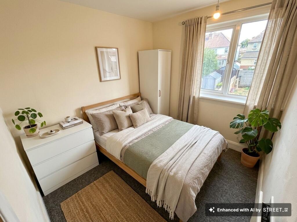 House in Southampton, Hampton Park - View 5