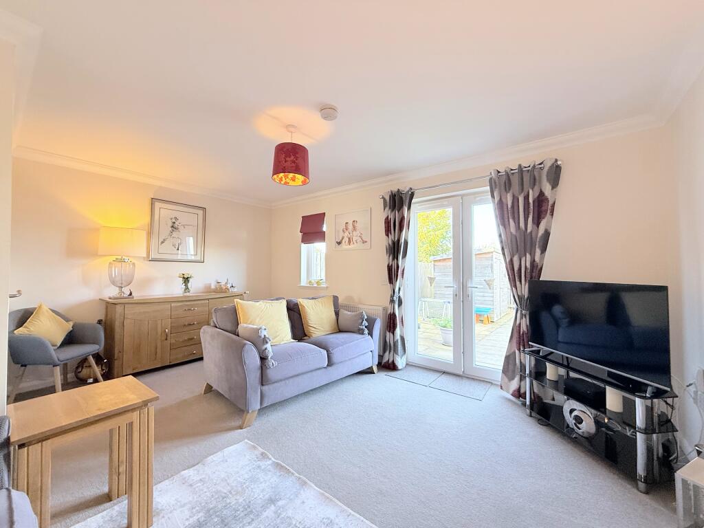 15 Langton Crescent, East Calder, West Lothian, EH53 0AF photo 3