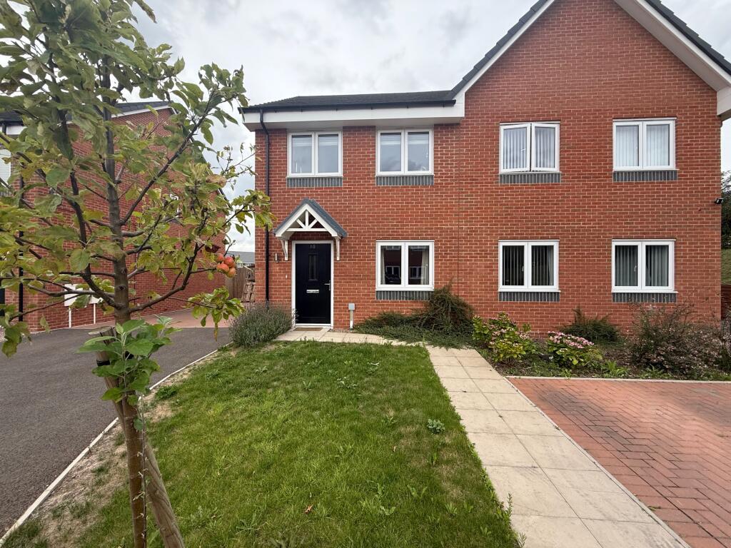 2-bed semi-detached on hykeham close, Birmingham, £125,000
