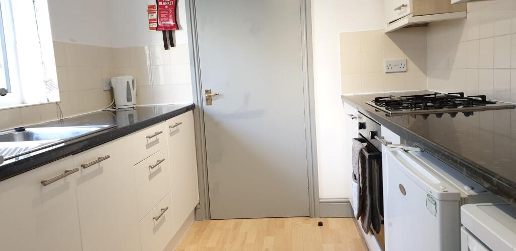 House in Plymouth - View 5