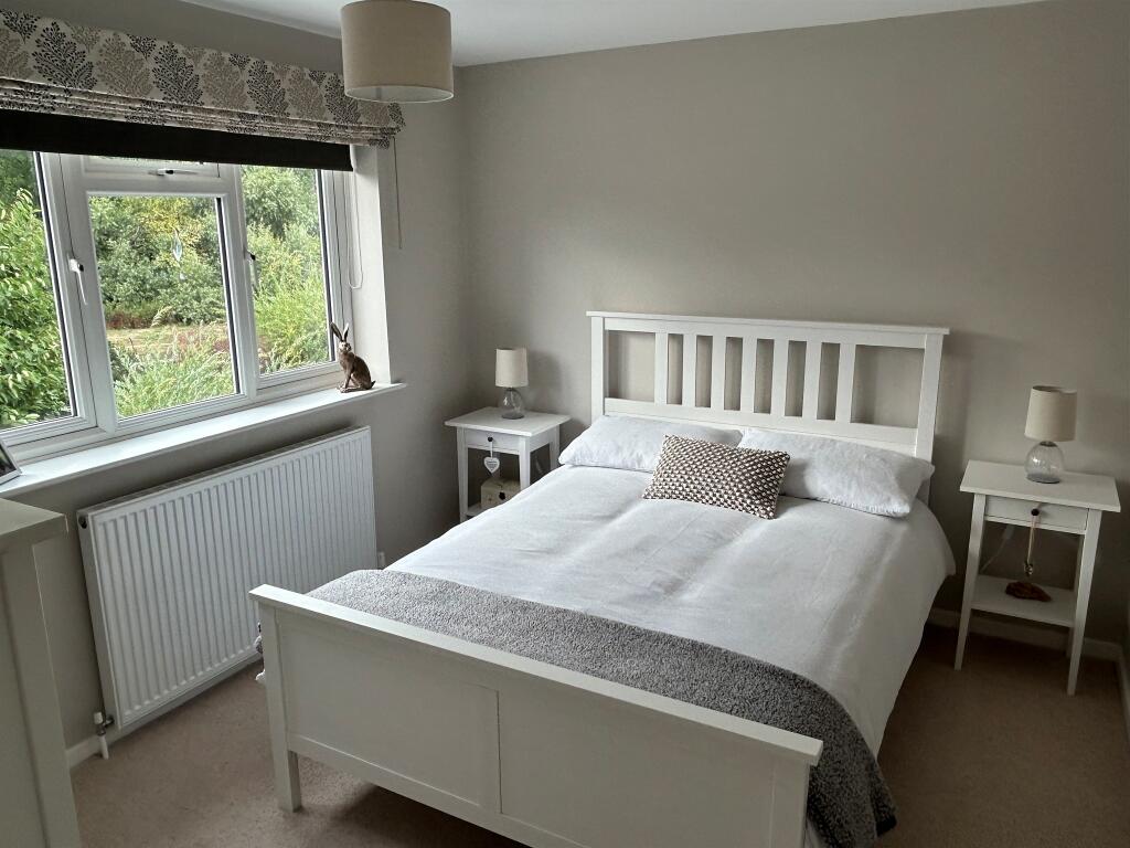 House in Buckingham, Buckinghamshire - View 4