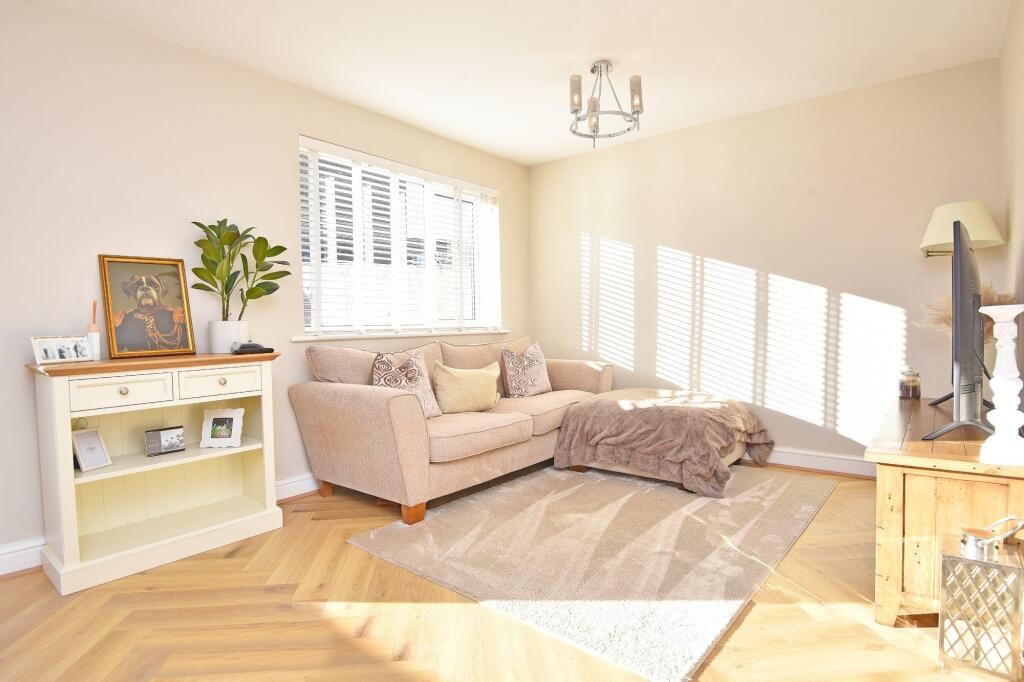 Tennyson Avenue, Harrogate, HG1 photo 4