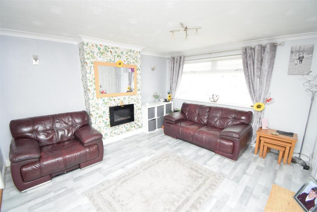 Babbacombe Drive, Ferryhill photo 2