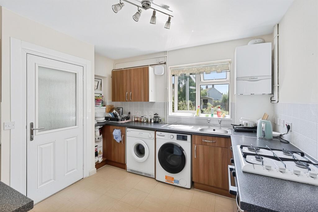 Pembroke Road, Northampton - More