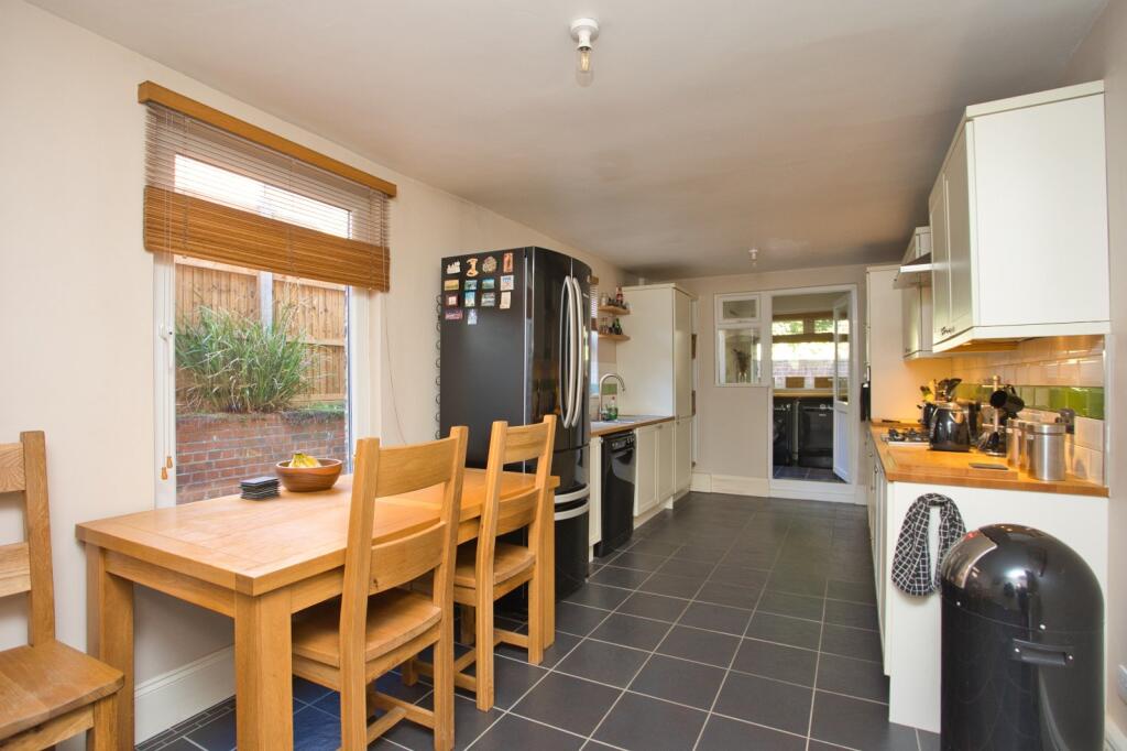House in Dover - View 4