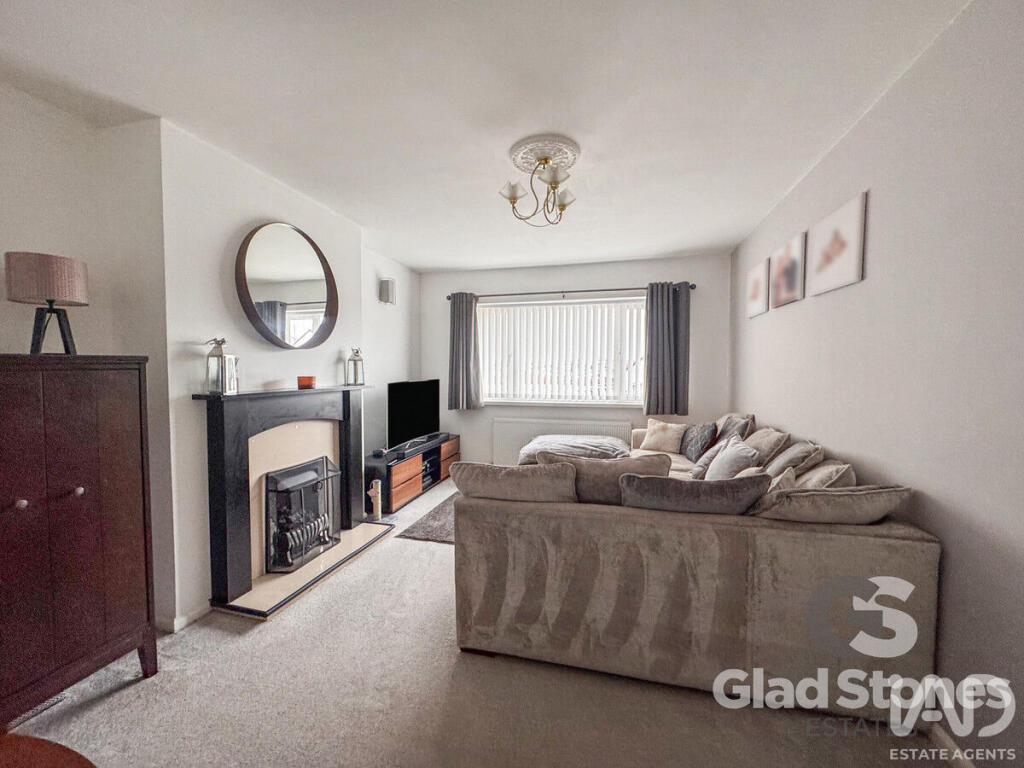 Princess Avenue, Plymstock, Plymouth, PL9 Immaculate Semi Detached Bungalow in Sought After Location - Ansicht 3