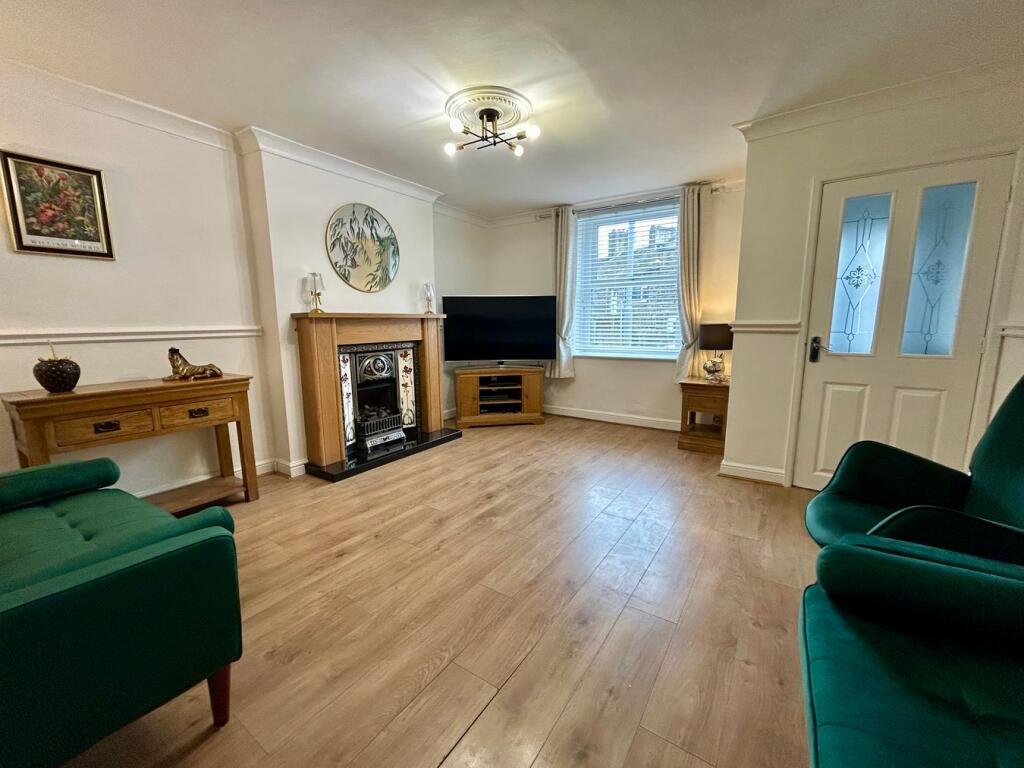 Main Road, Eastburn, Keighley, BD20 photo 4