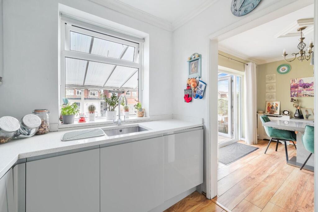 House in Epsom and Ewell, West Ewell - View 5