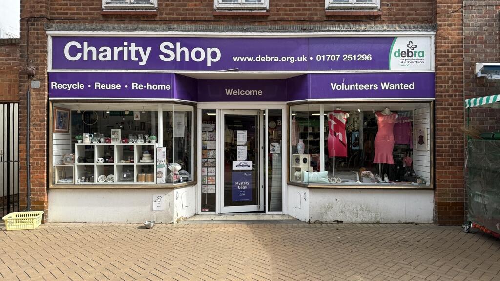 Main image of property: 37 Town Centre, Hatfield, Hertfordshire, AL10 0JT