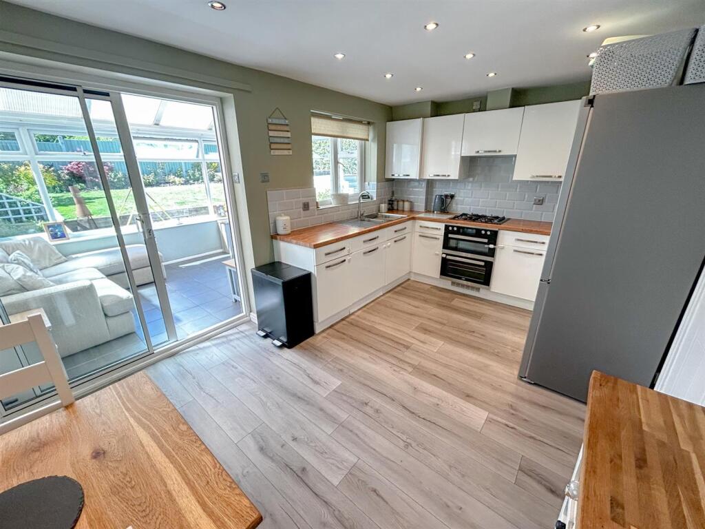 House in Buckley, Lane End - View 4