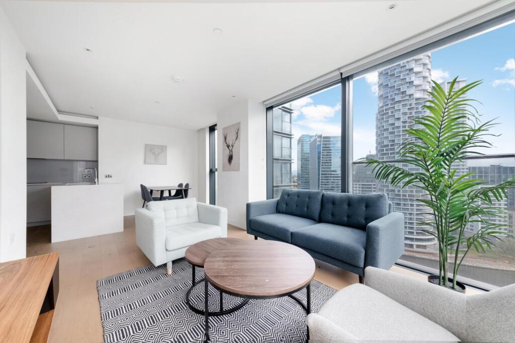 Main image of property: Hampton Tower, South Quay Plaza, London, E14