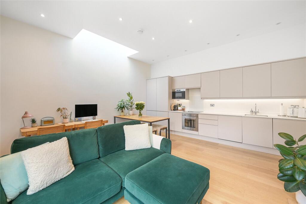 Apartment in London - View 4