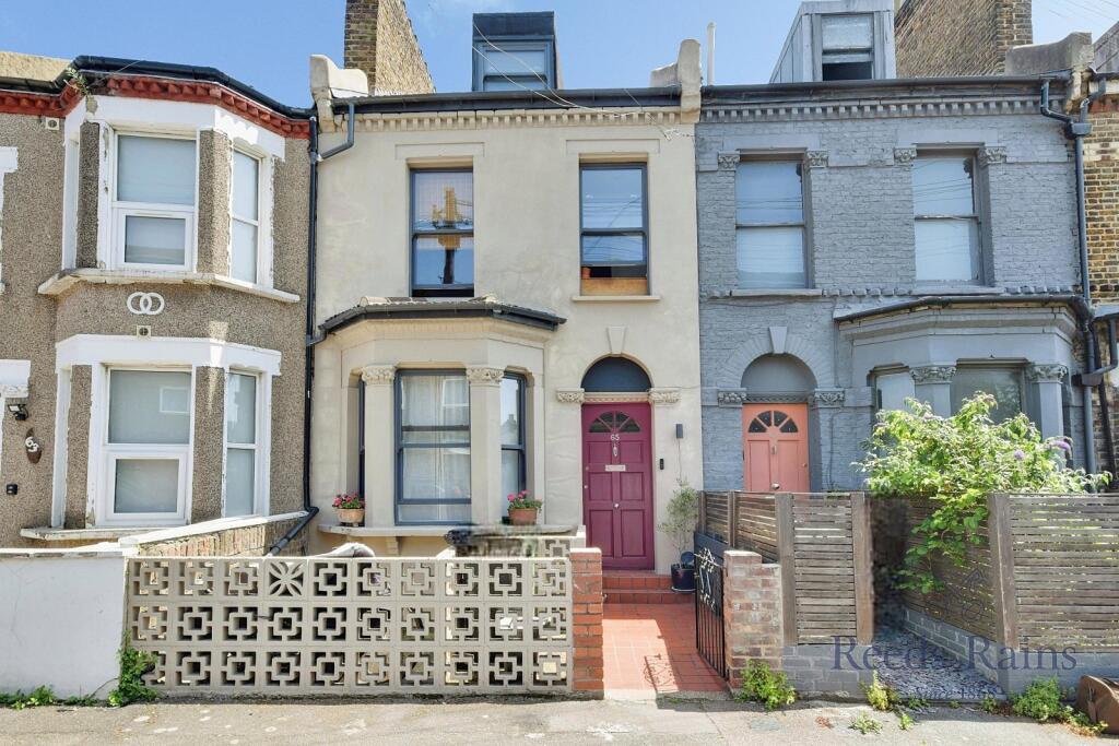Main image of property: Knowles Hill Crescent, London, SE13