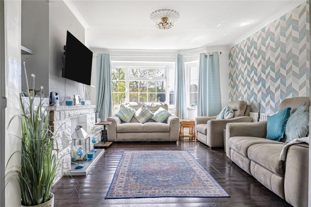 House in Swanley, Hextable - View 5