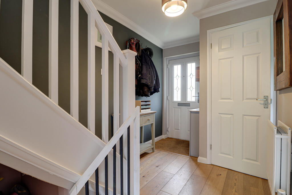 House in St Albans, Harpenden - More