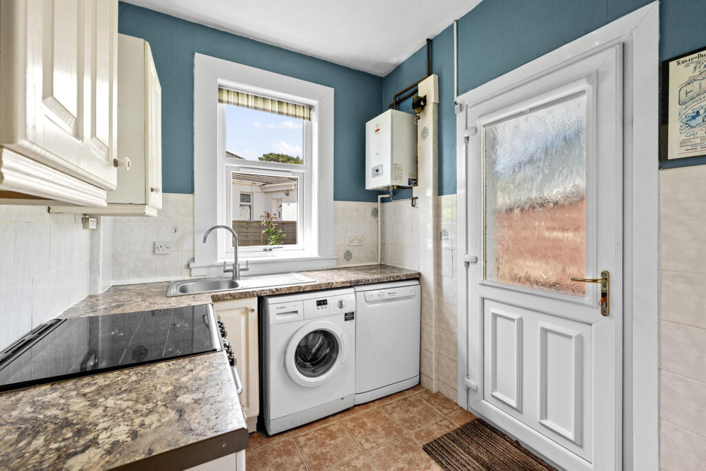 59 Kessington Road, Bearsden, G61 2QA - View 5