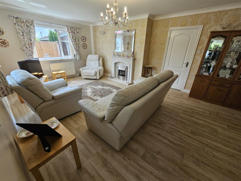 Winston Grove, Retford photo 2