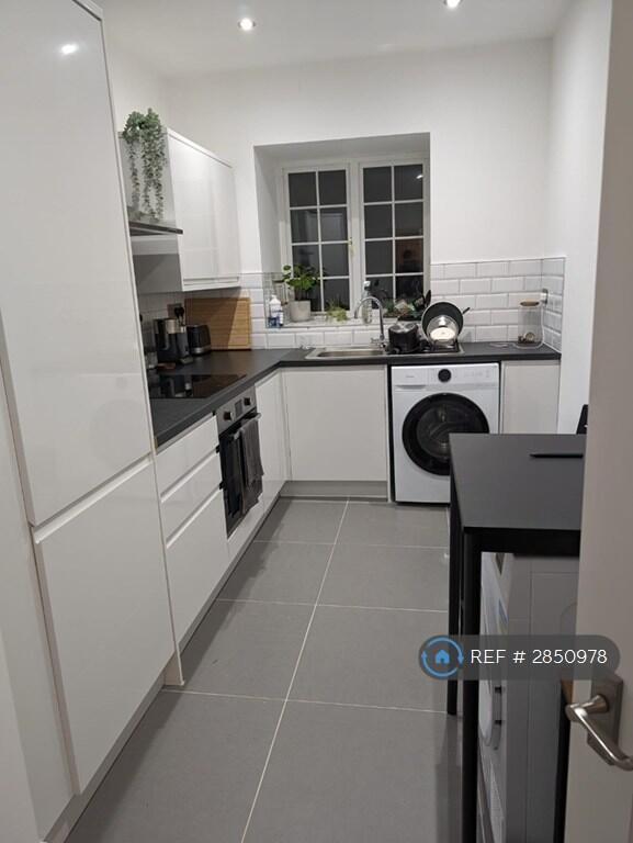 Main image of property: East Street, Warminster, BA12