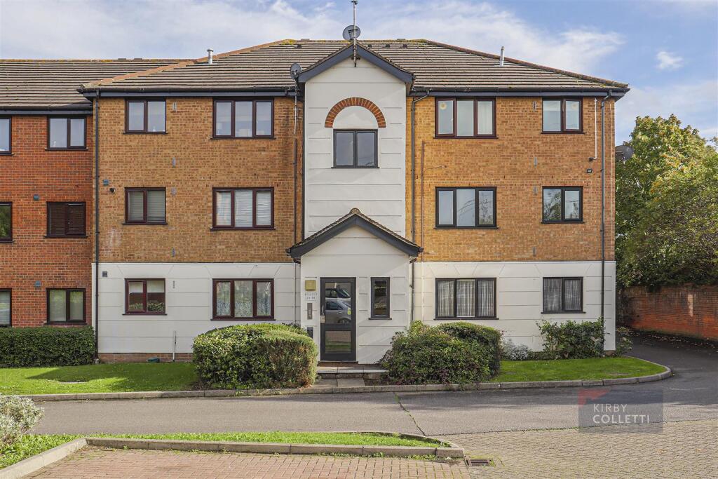 Main image of property: Parrotts Field, Hoddesdon,Hertfordshire