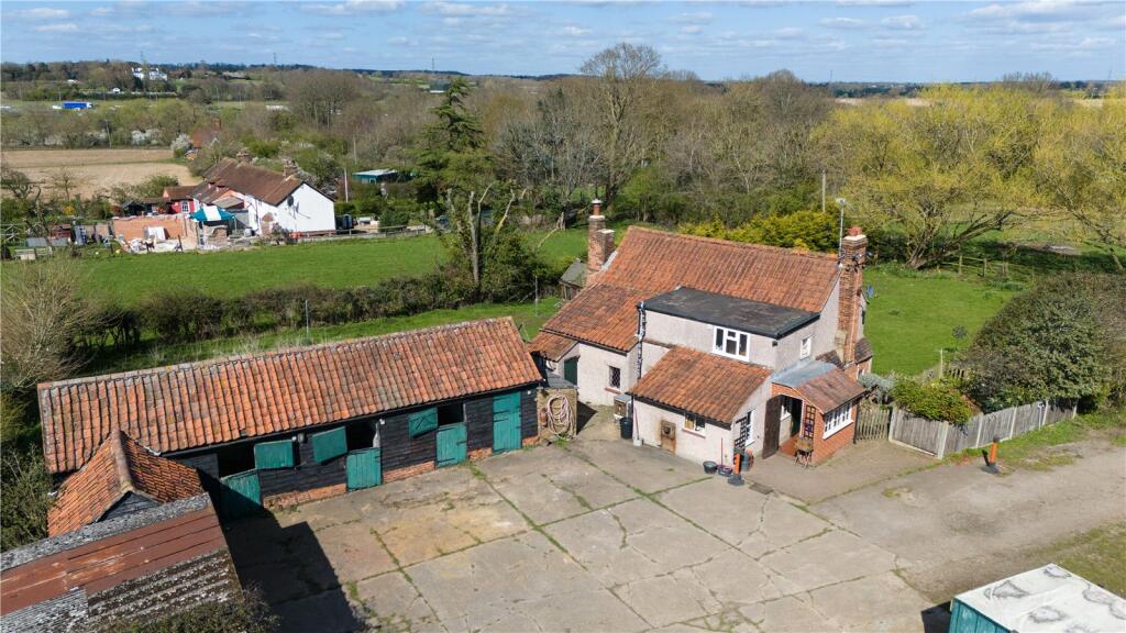 Main image of property: Albyns Lane, Stapleford Tawney, Essex, RM4