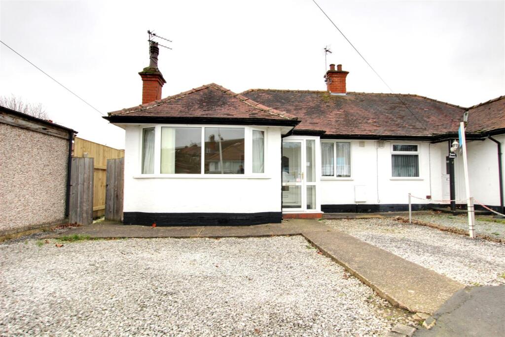 Main image of property: Oak Avenue, Willerby, Hull