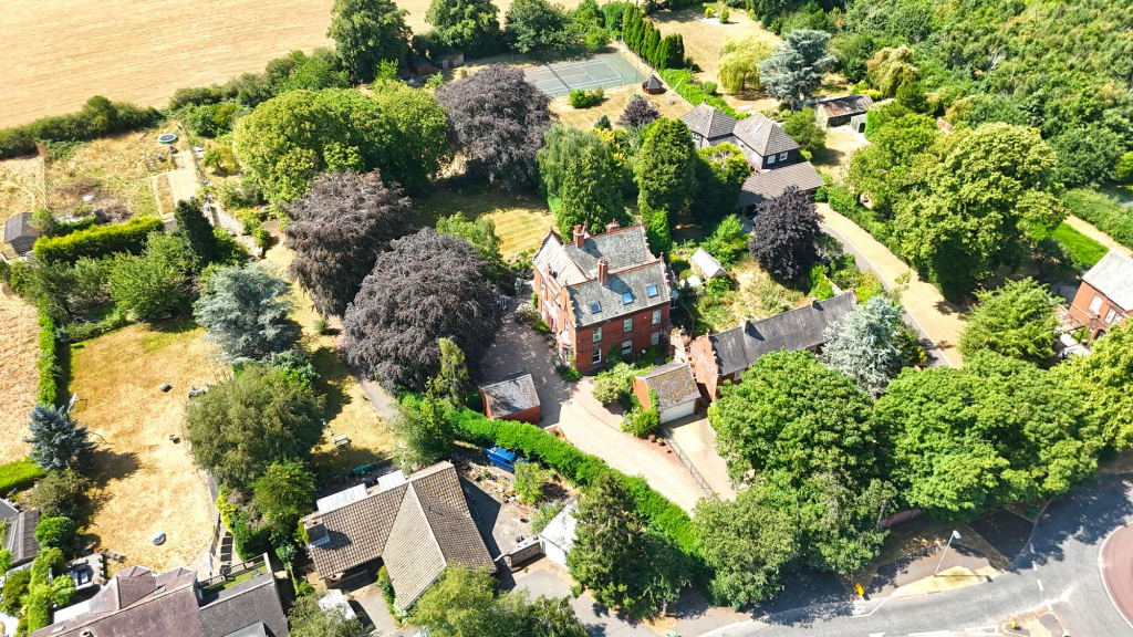 House in North West Leicestershire, Ibstock - View 4
