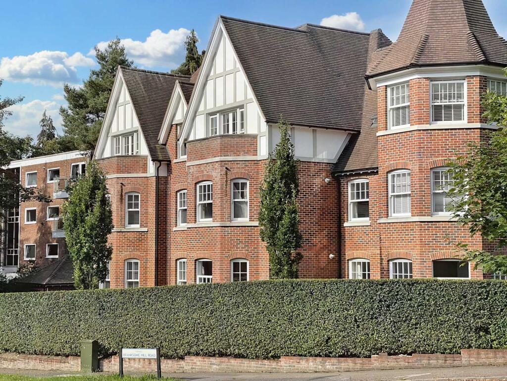 Main image of property: Talbot Woods, Bournemouth * Luxury Apartment *