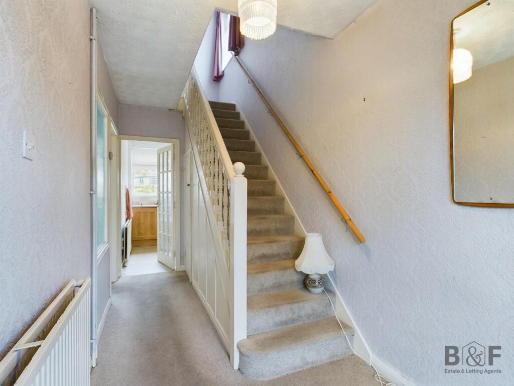 Wenmore Close, Downend photo 4