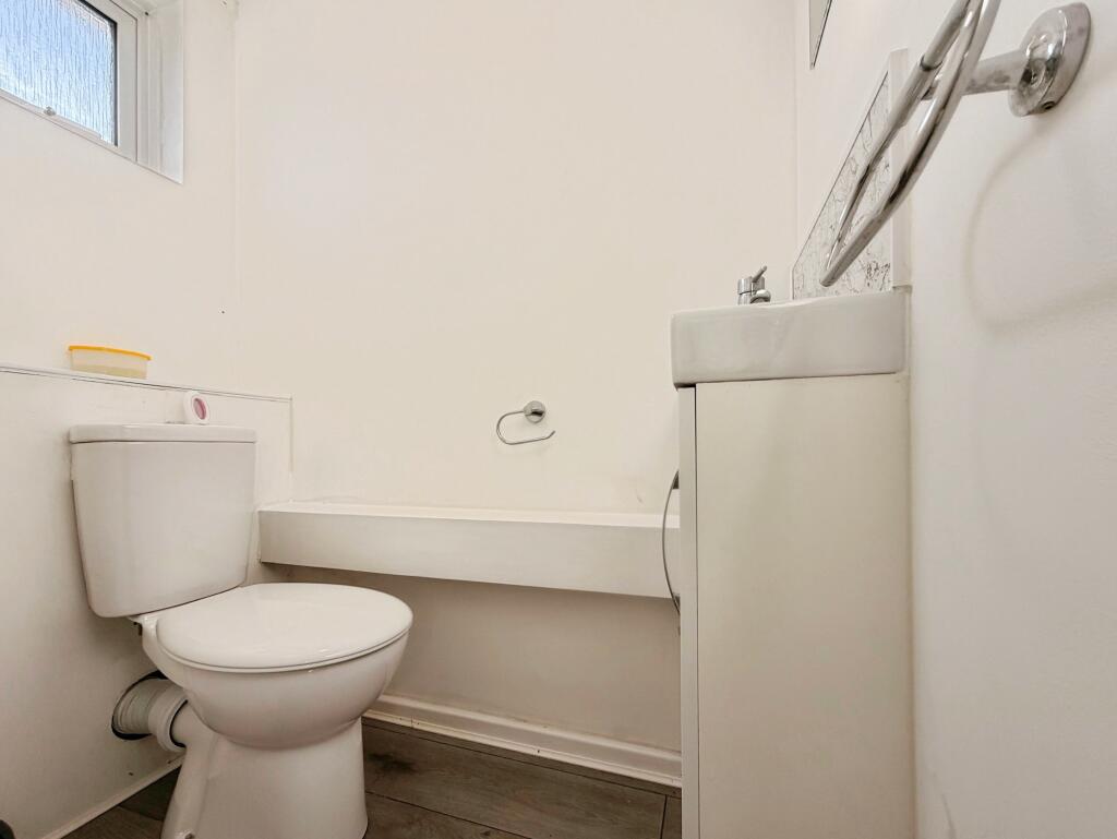 House in Test Valley, Andover - More