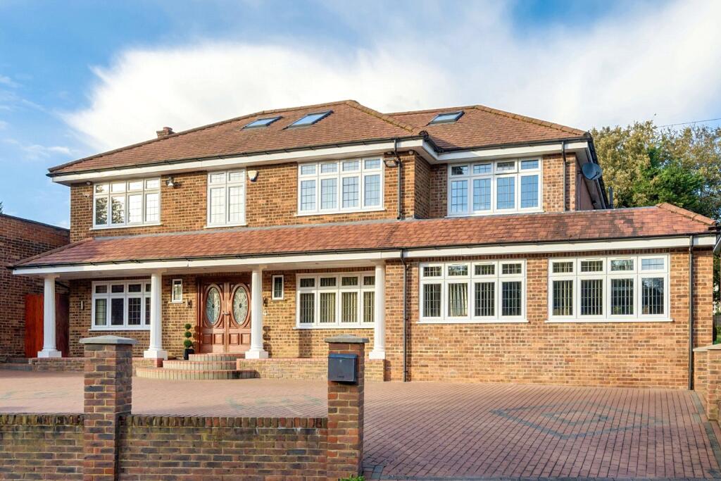 Main image of property: Daws Lea, High Wycombe, Buckinghamshire, HP11