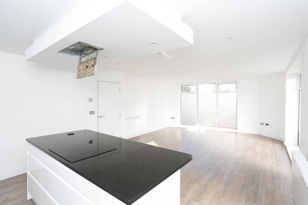 St Johns Road, WD17, Watford, WD17 - More
