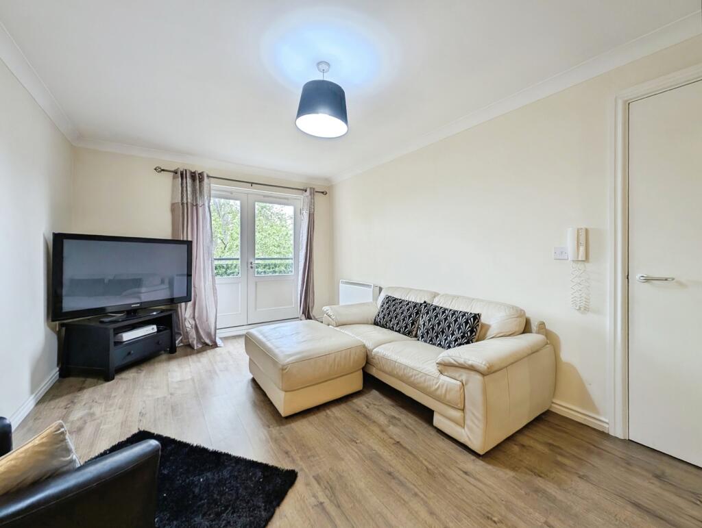 Apartment in Newcastle upon Tyne, North Gosforth - View 2