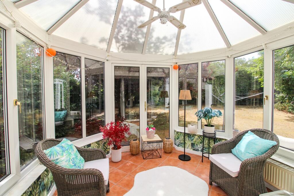 House in Croydon - View 5