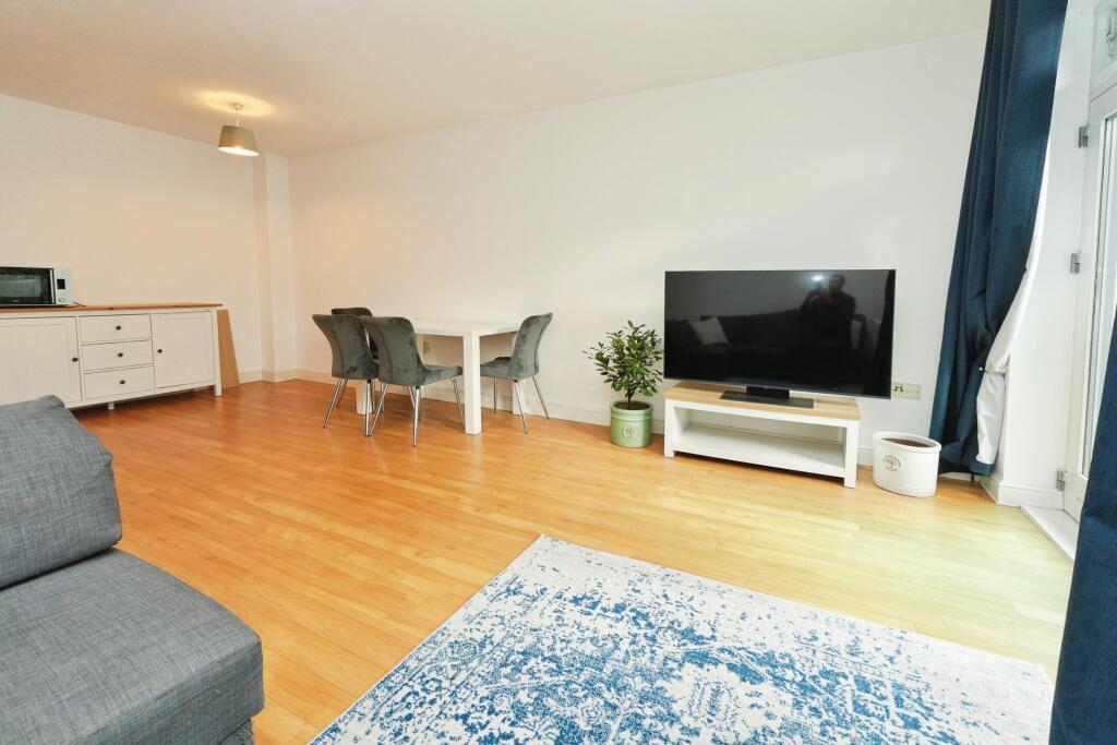 Apartment in Birmingham - View 5