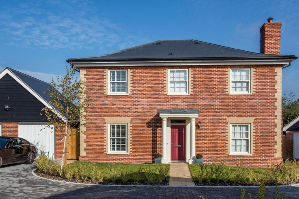 Main image of property: Binney Road,
Drayton,
Norwich,
NR8 7AD
