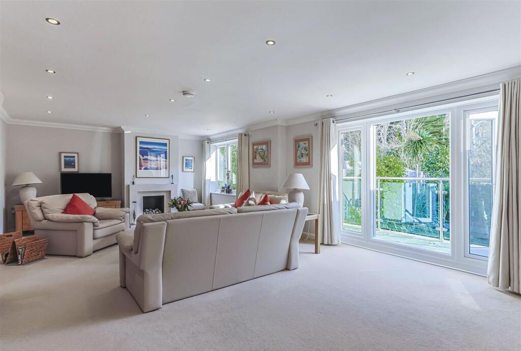 Munster Road, Lower Parkstone, BH14 photo 4