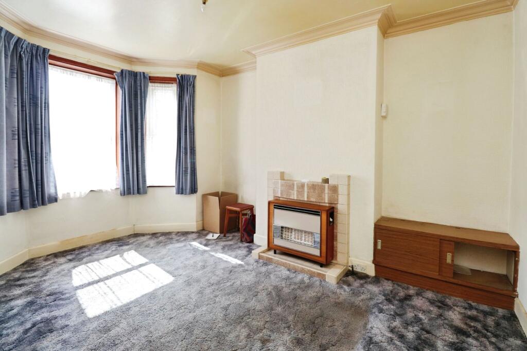 House in Bournemouth, Springbourne - View 3