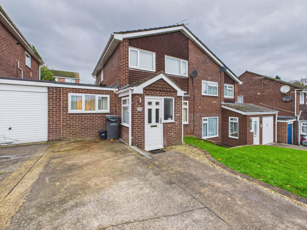 4-bed semi-detached on Wyre Close, Paignton, Torbay, £290,000