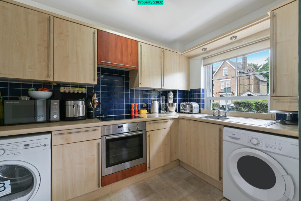 Apartment in London - More