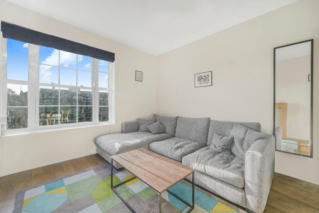 Apartment in London - View 3