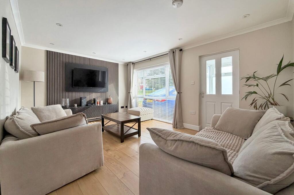 House in Gillingham, Parkwood - View 2