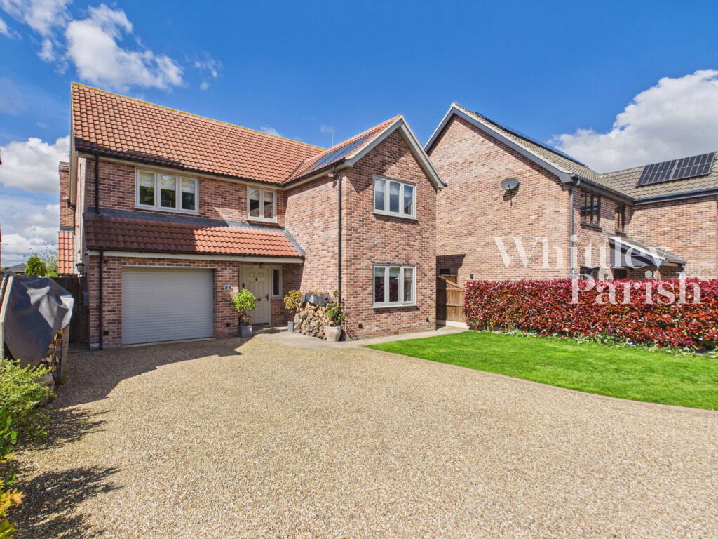 Main image of property: Tharston, Norwich, NR15 2ZP