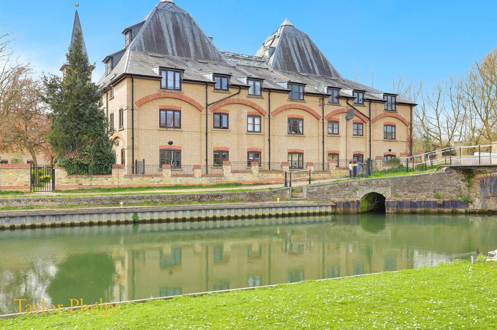 Main image of property: River Meads, Stanstead Abbotts