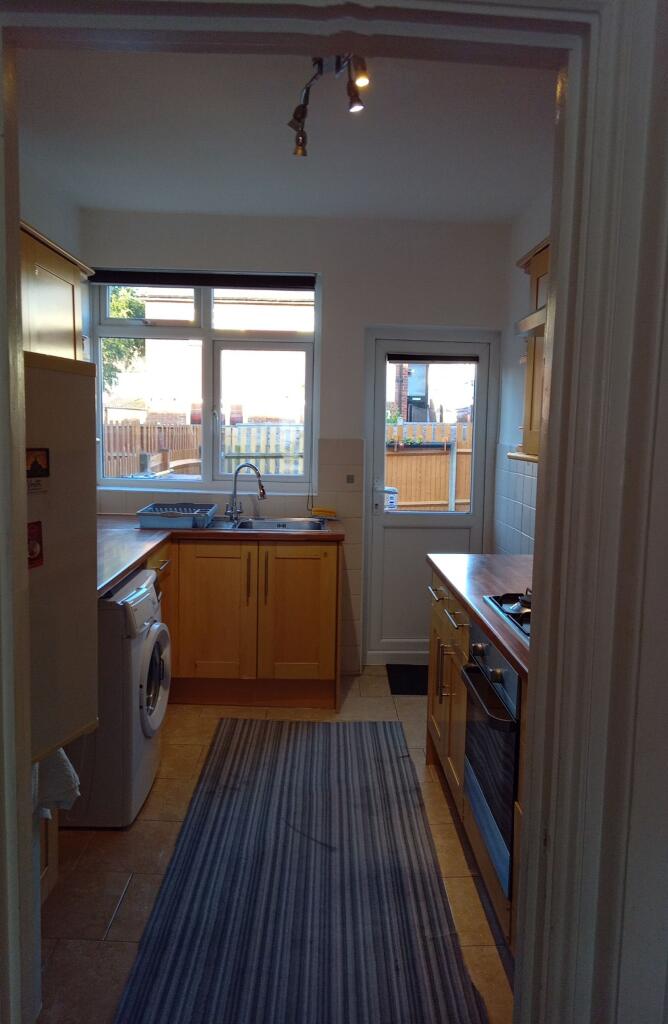 House in Croydon - More
